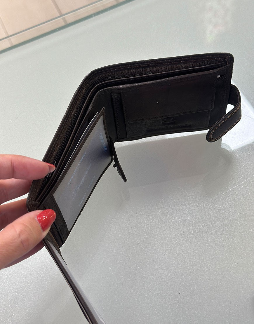 4. CARTERA HOMBRE PIEL