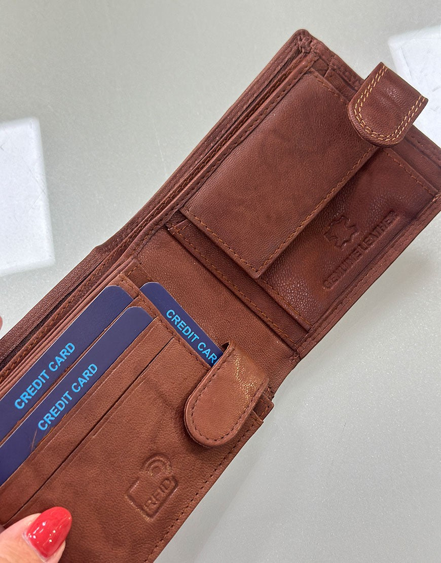 4. CARTERA HOMBRE PIEL