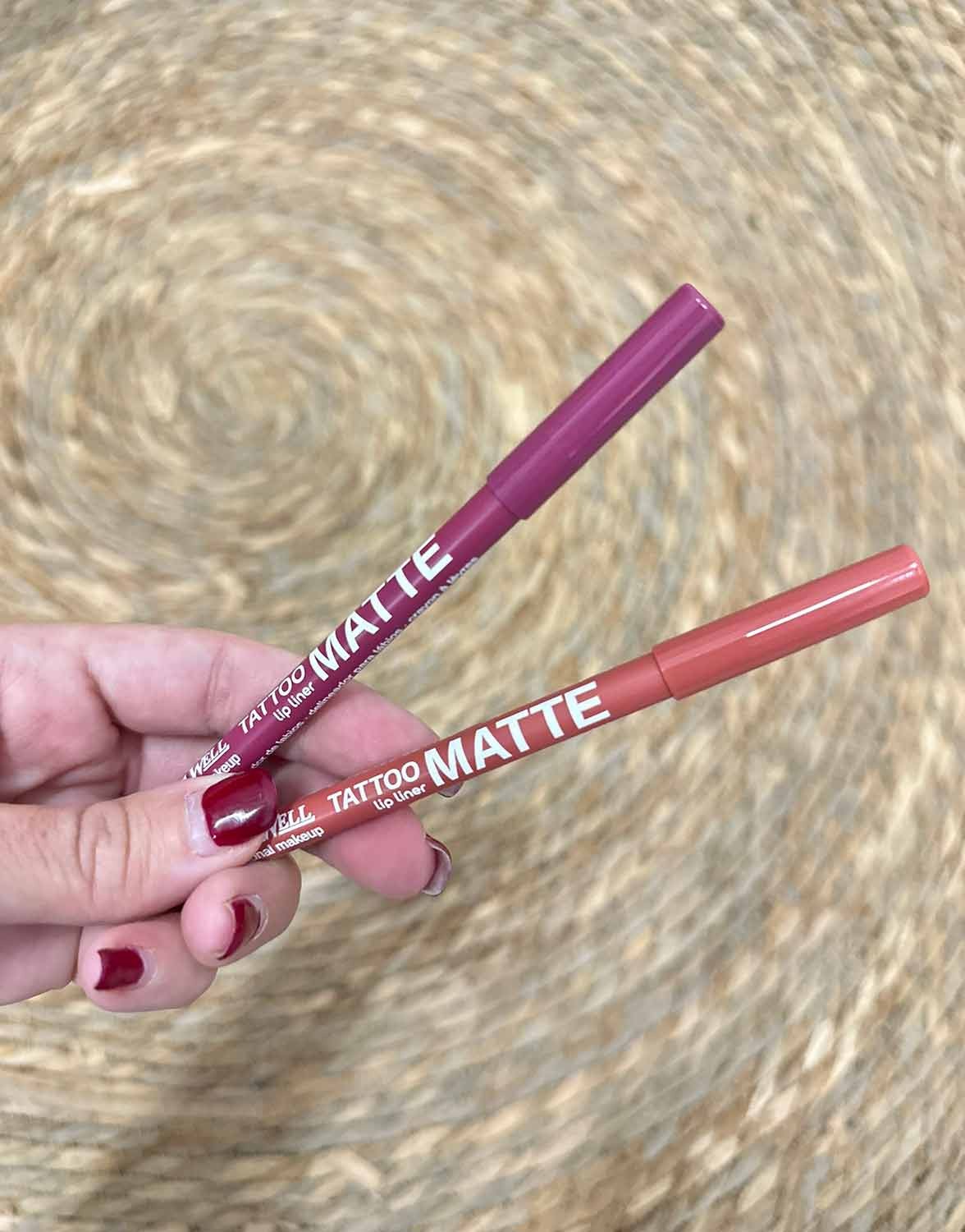 LAPIZ LABIAL