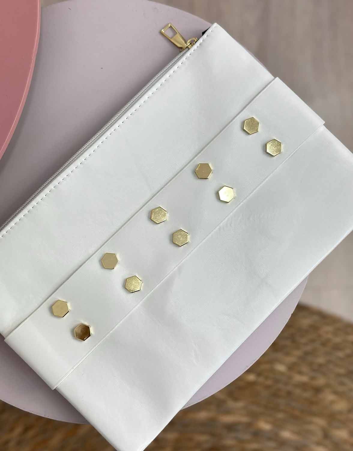 CARTERA POLIPIEL TACHUELAS