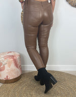 PANTALON ENCERADO BRILLO