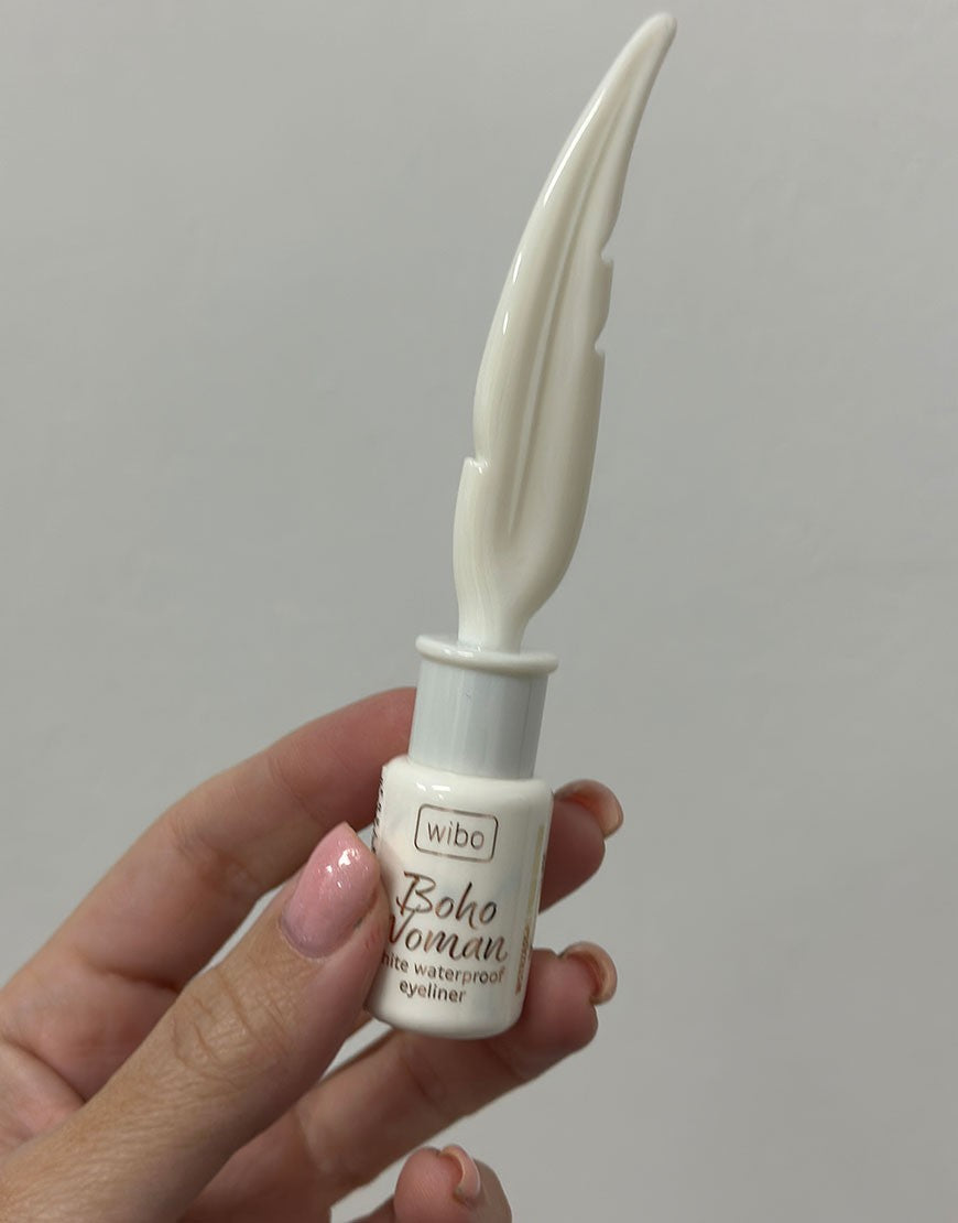 W. BOHO EYELINER