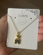 6. COLLAR OSO NEGRO