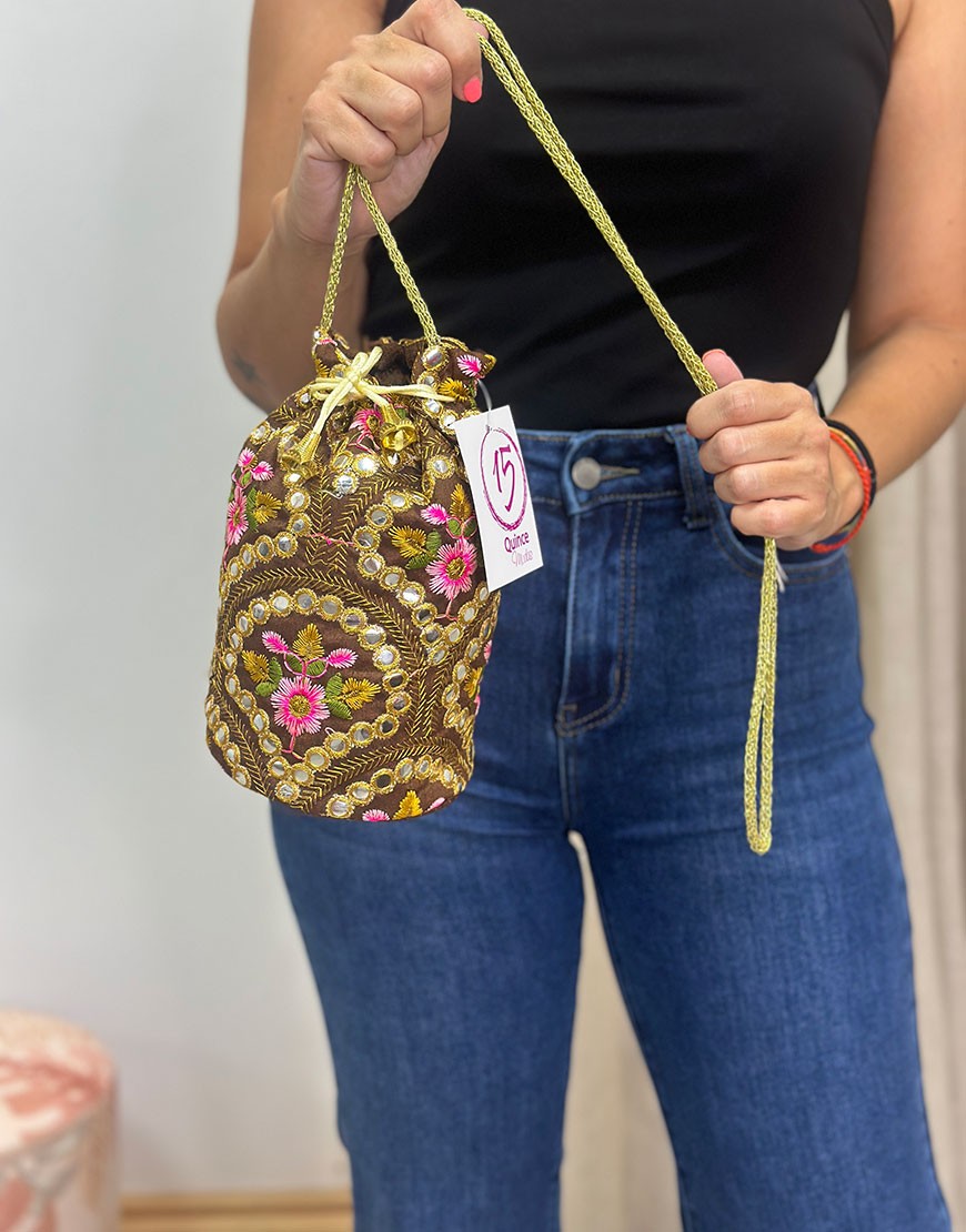 BOLSO BOMBONERA FLORES