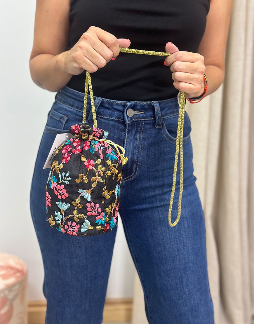 BOLSO BOMBONERA FLORES