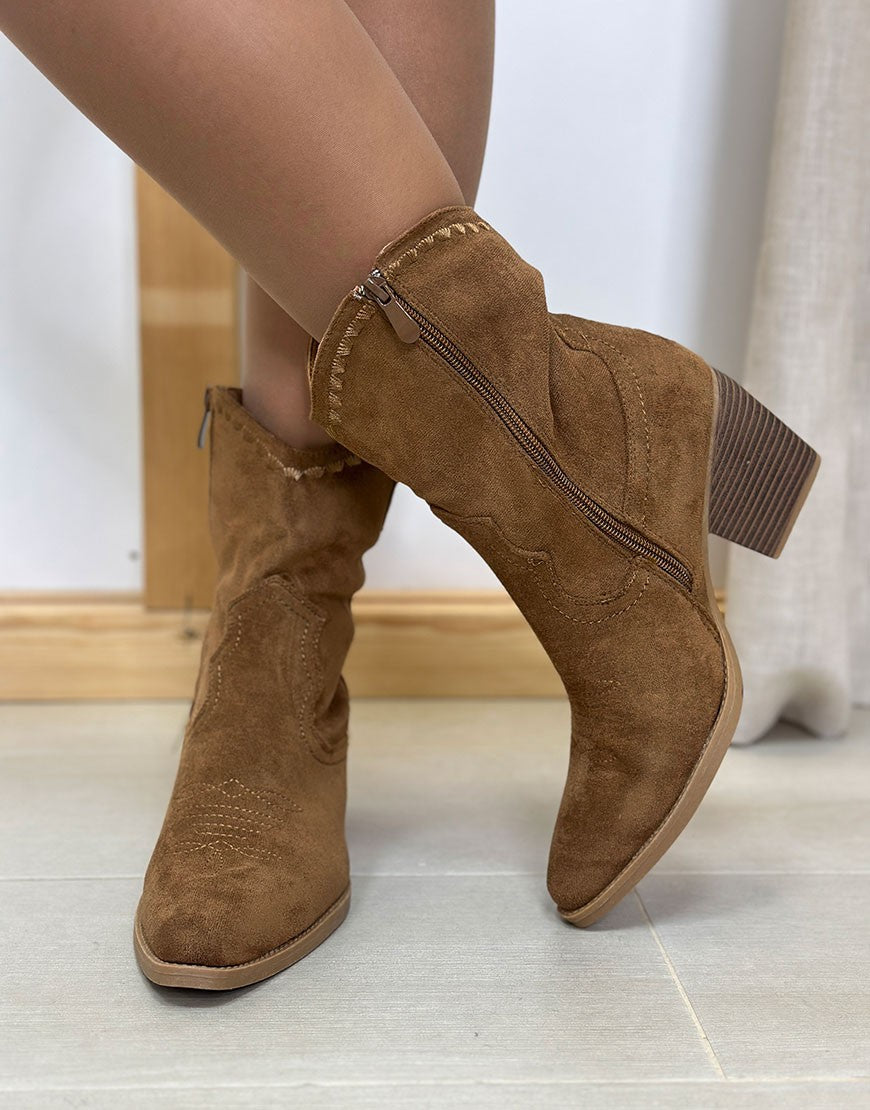 BOTIN COWBOY BORDADO 36/41