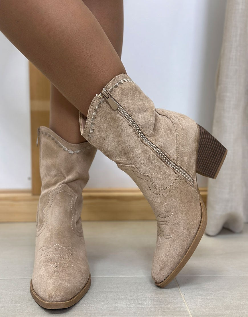 BOTIN COWBOY BORDADO 36/41
