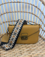 BOLSO CON CINTA 960