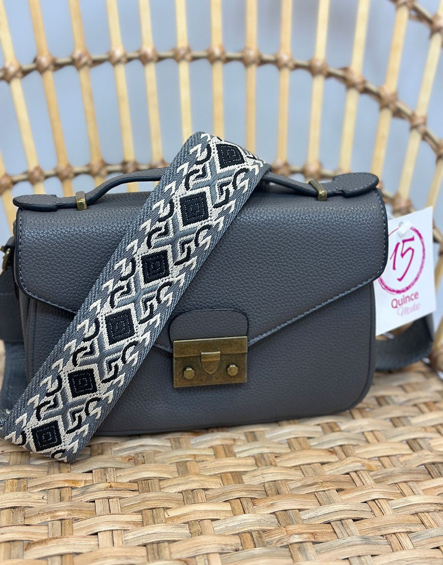 BOLSO CON CINTA 960