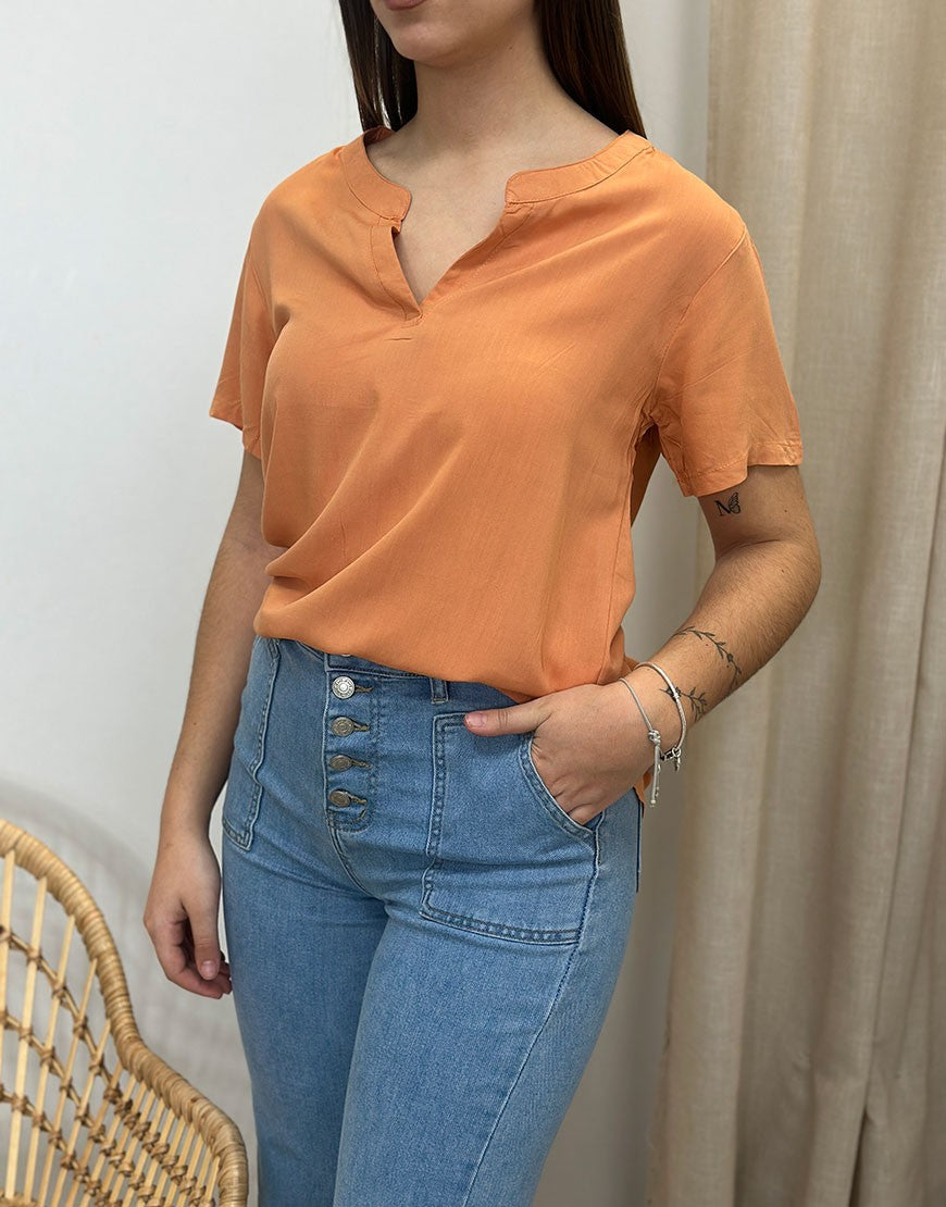 BLUSA BASICA PICO
