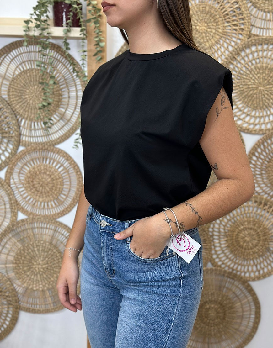 CAMISETA BASICA HOMBRERAS