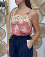 BLUSA TIRANTES ENCAJE