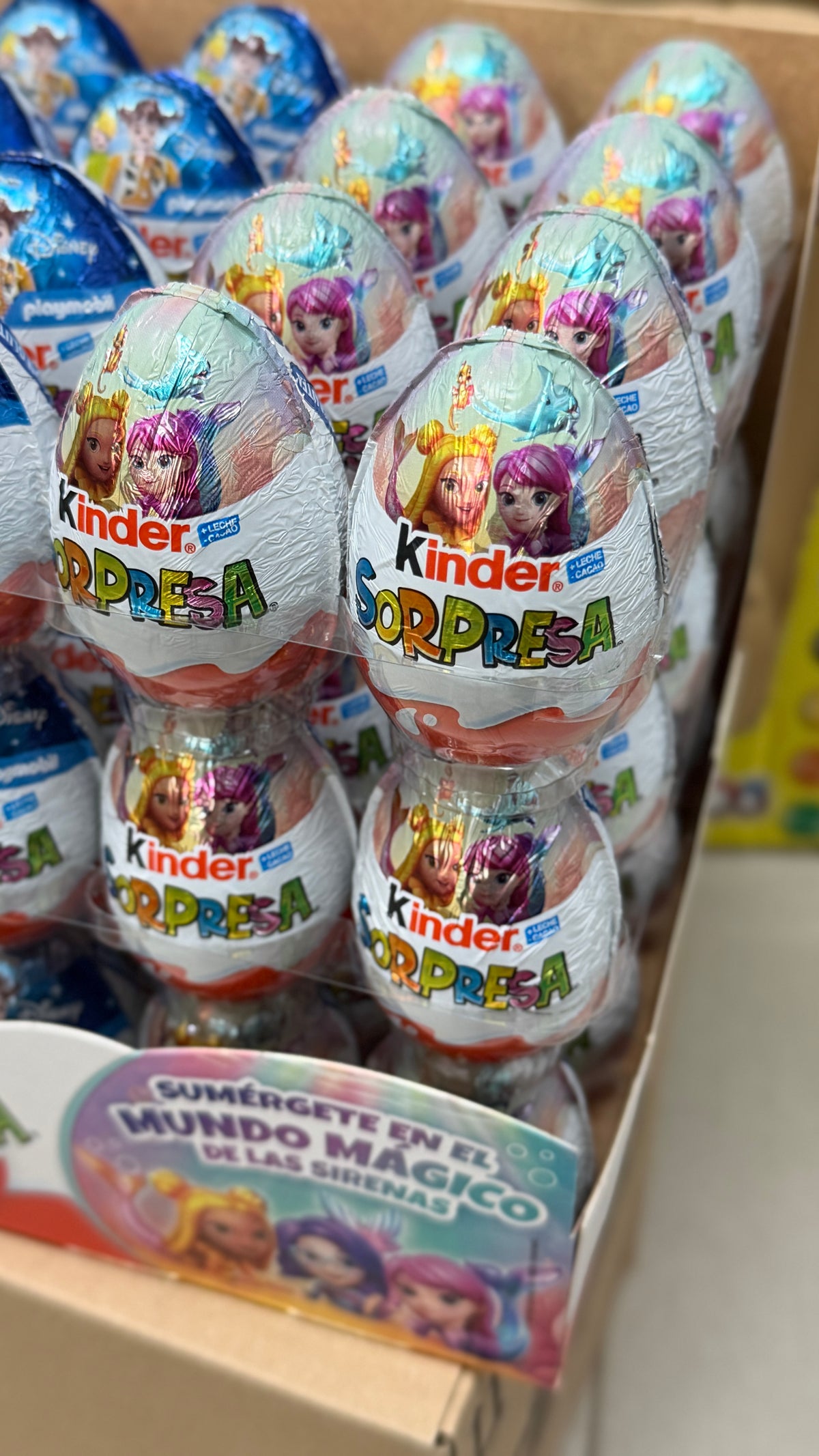 HUEVO KINDER SIRENAS