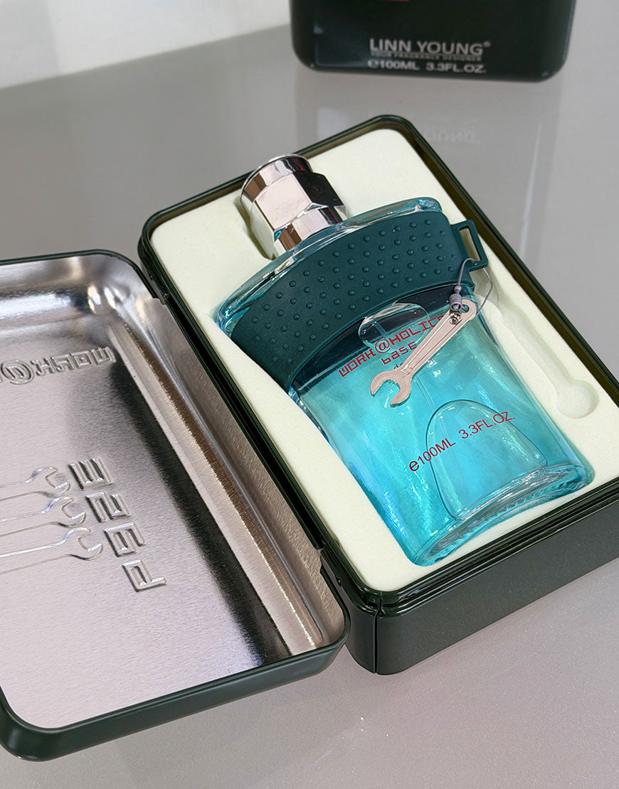 CAJA METAL CON PERFUME BOSS