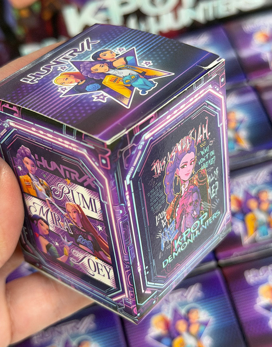 CAJA LLAVERO SORPRESA KPOP