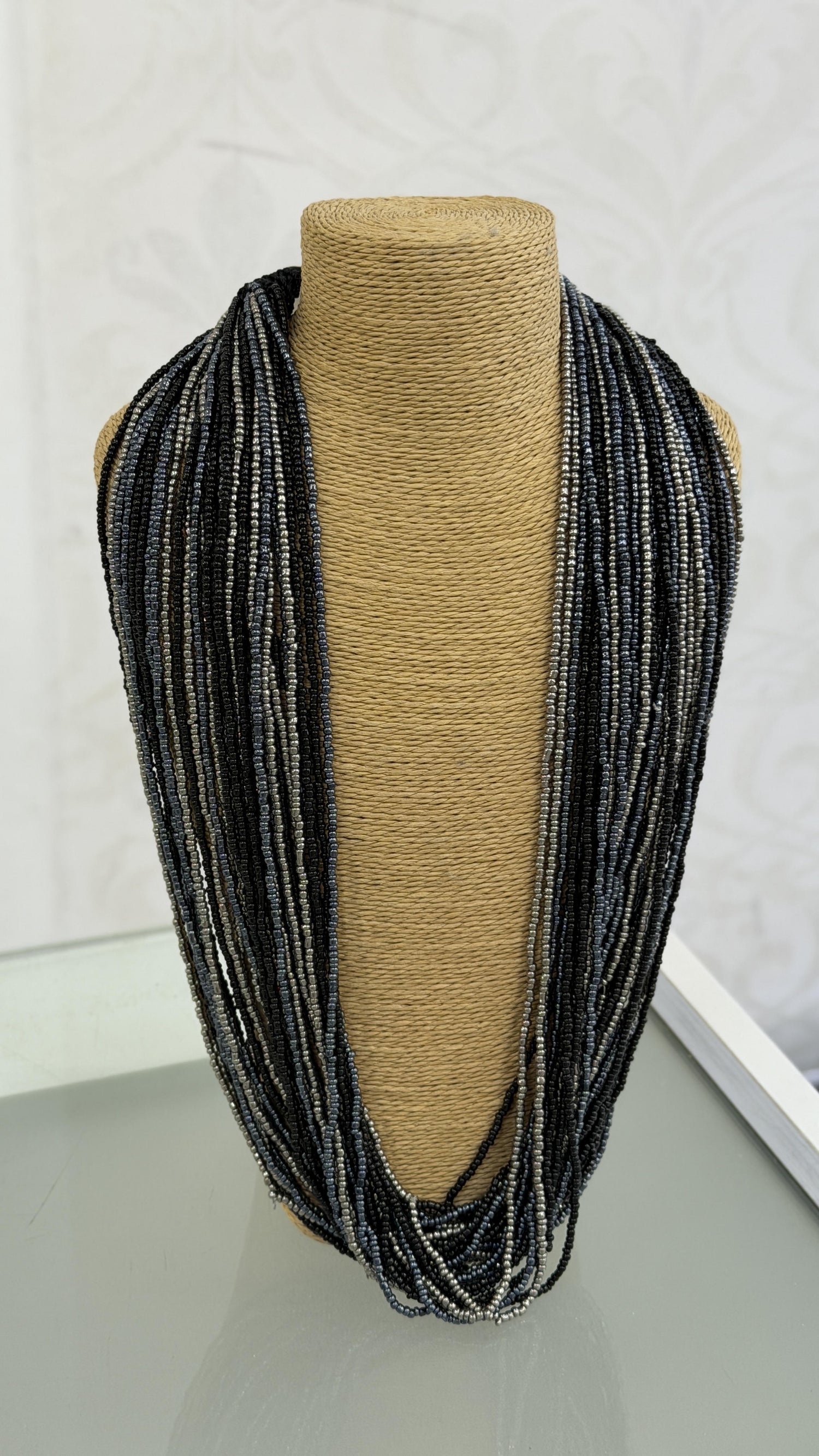 12. COLLAR
