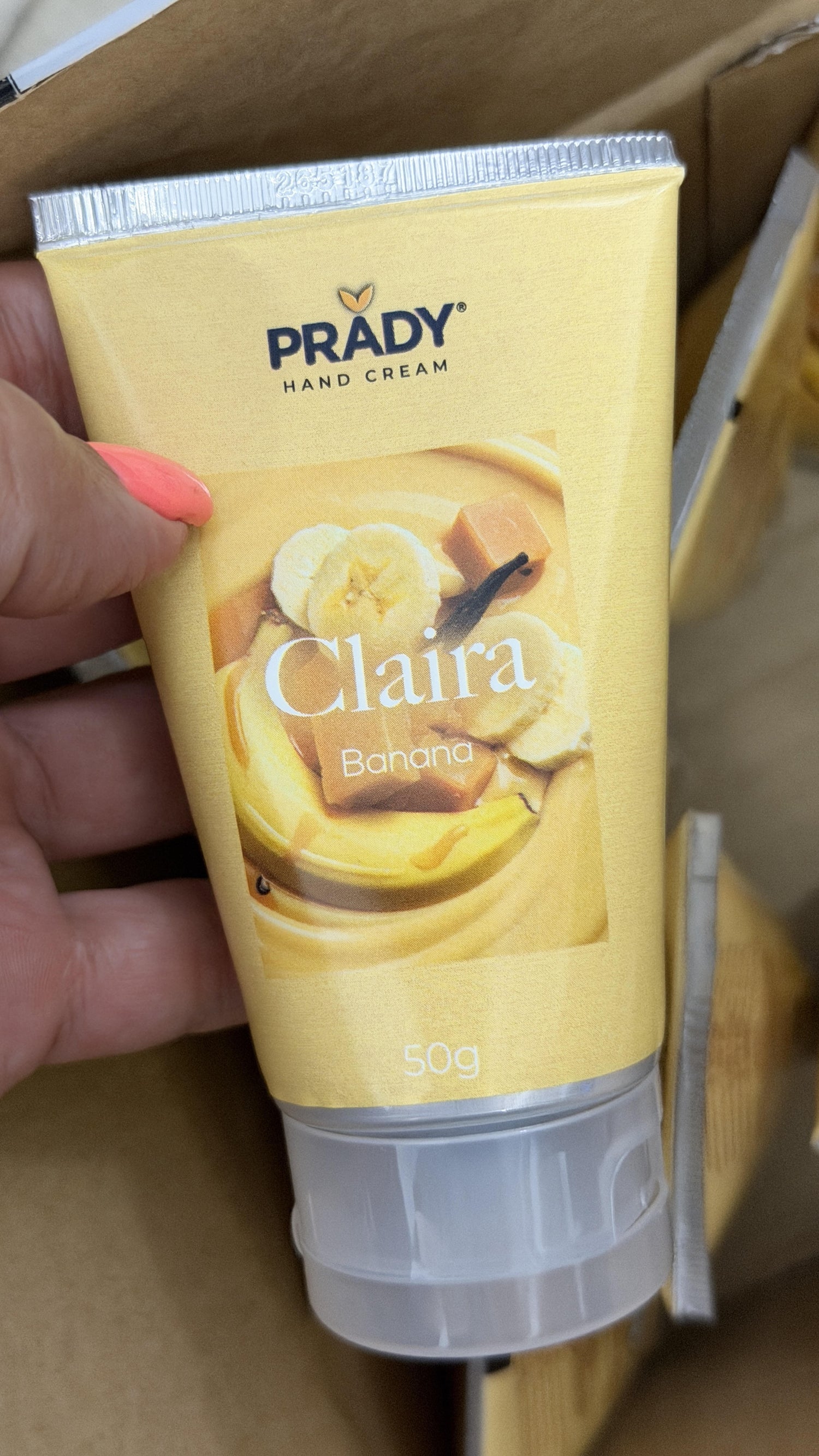 CREMA DE MANOS CLAIRA BANANA