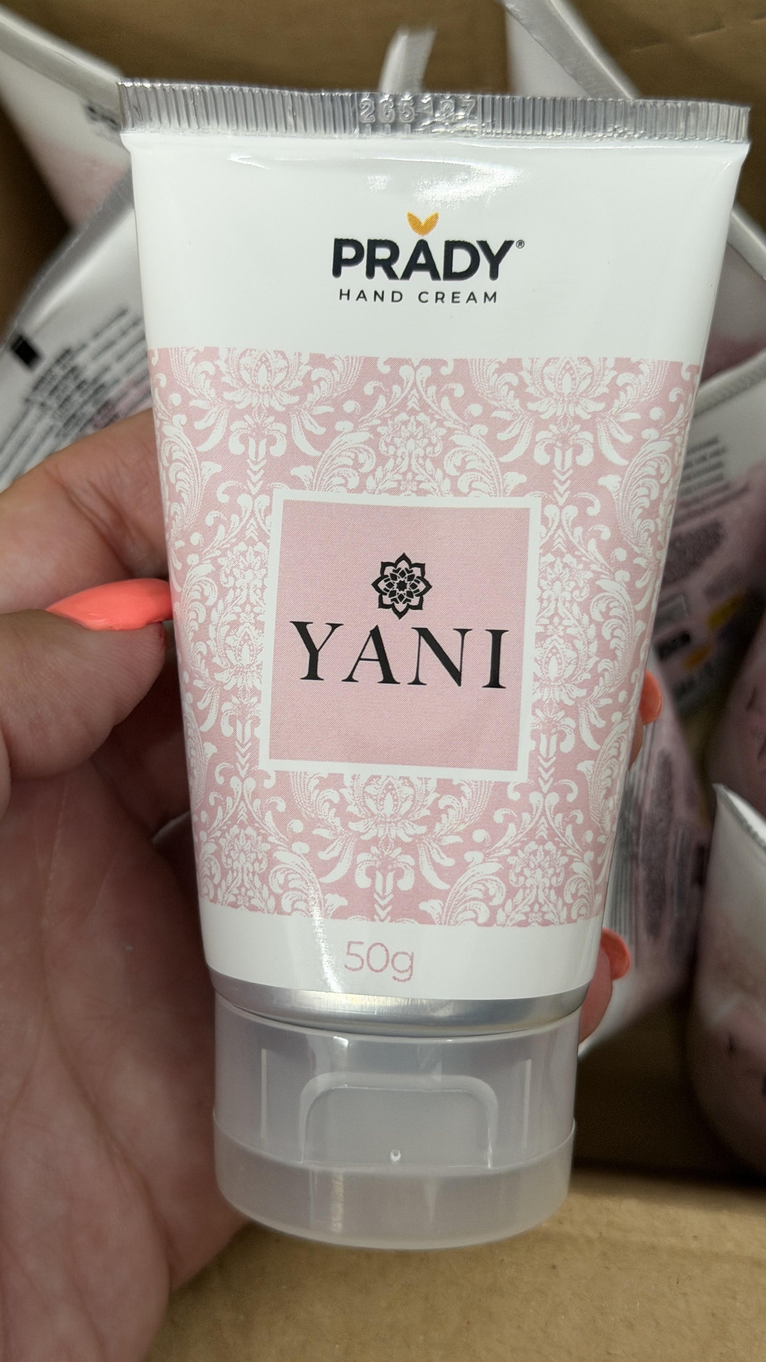 CREMA DE MANOS YANI (YARA ROSA)