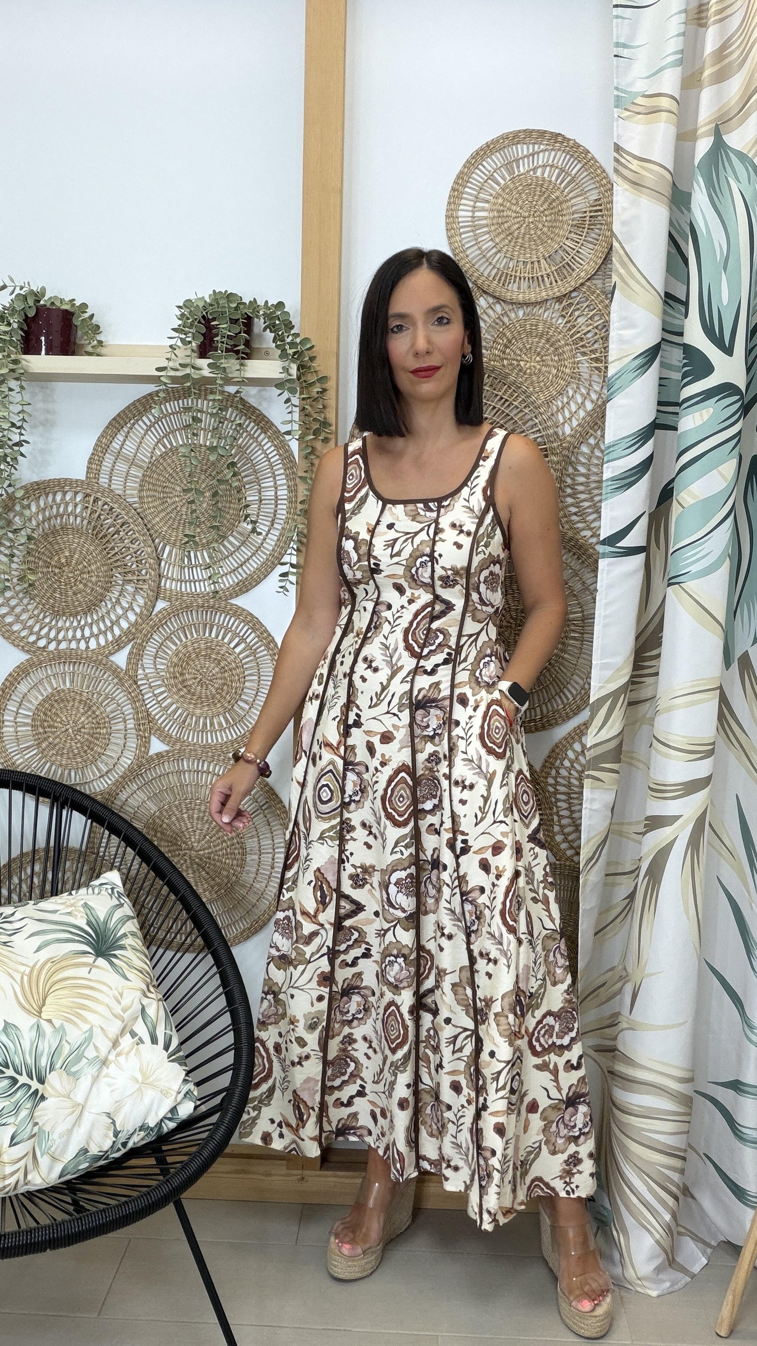 VESTIDO CAPA FLORES BEIS