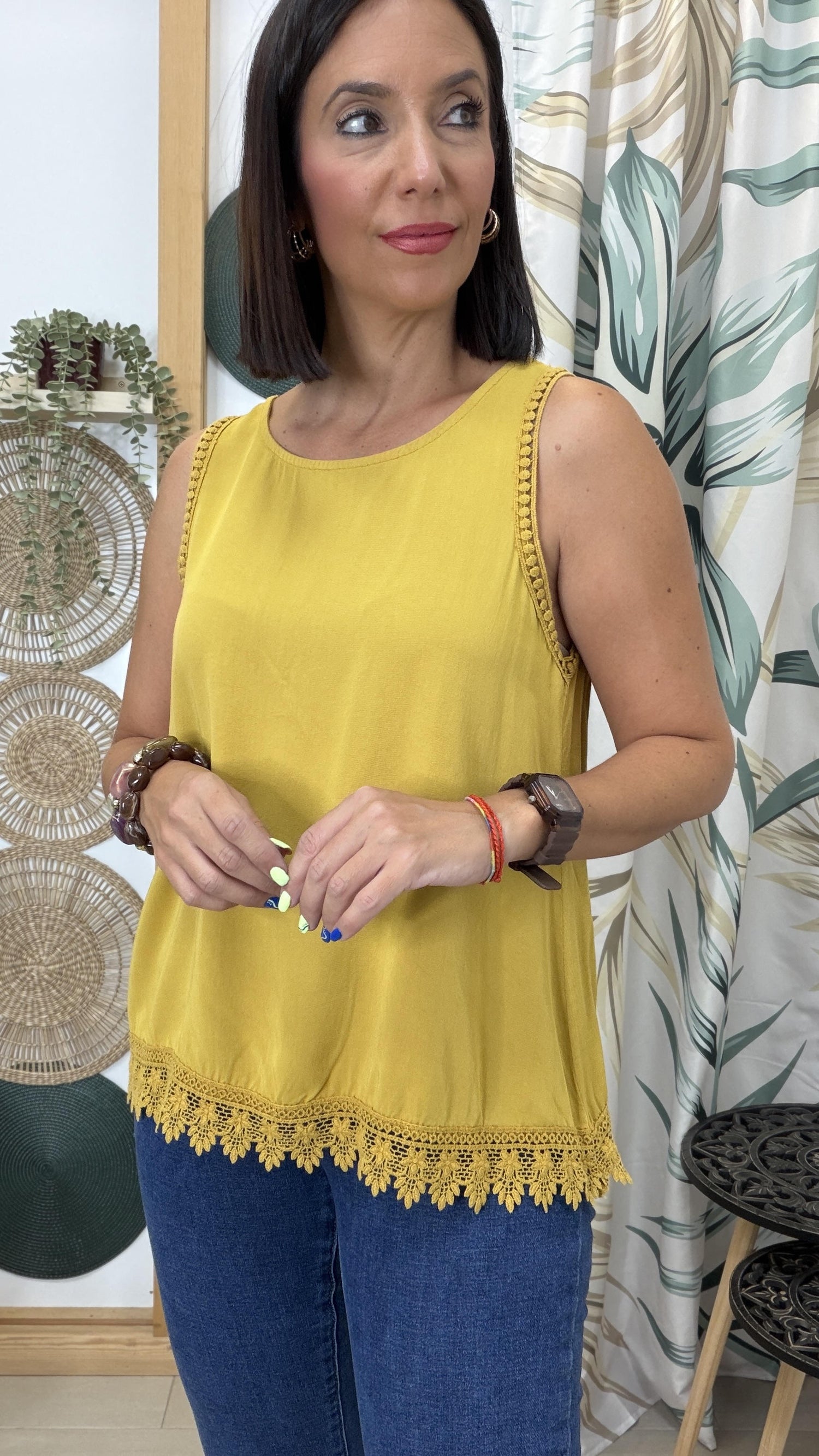 BLUSA PUNTILLITA