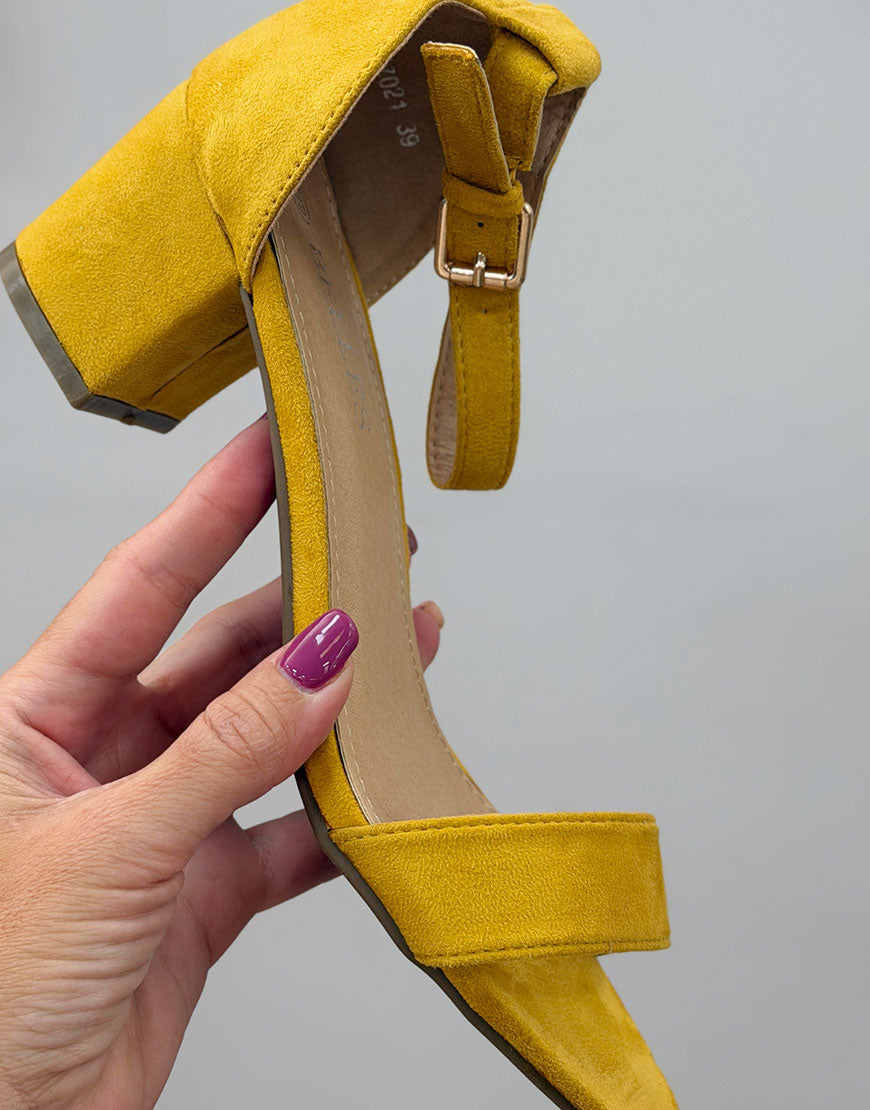 Z021- SANDALIA TACON 36/41