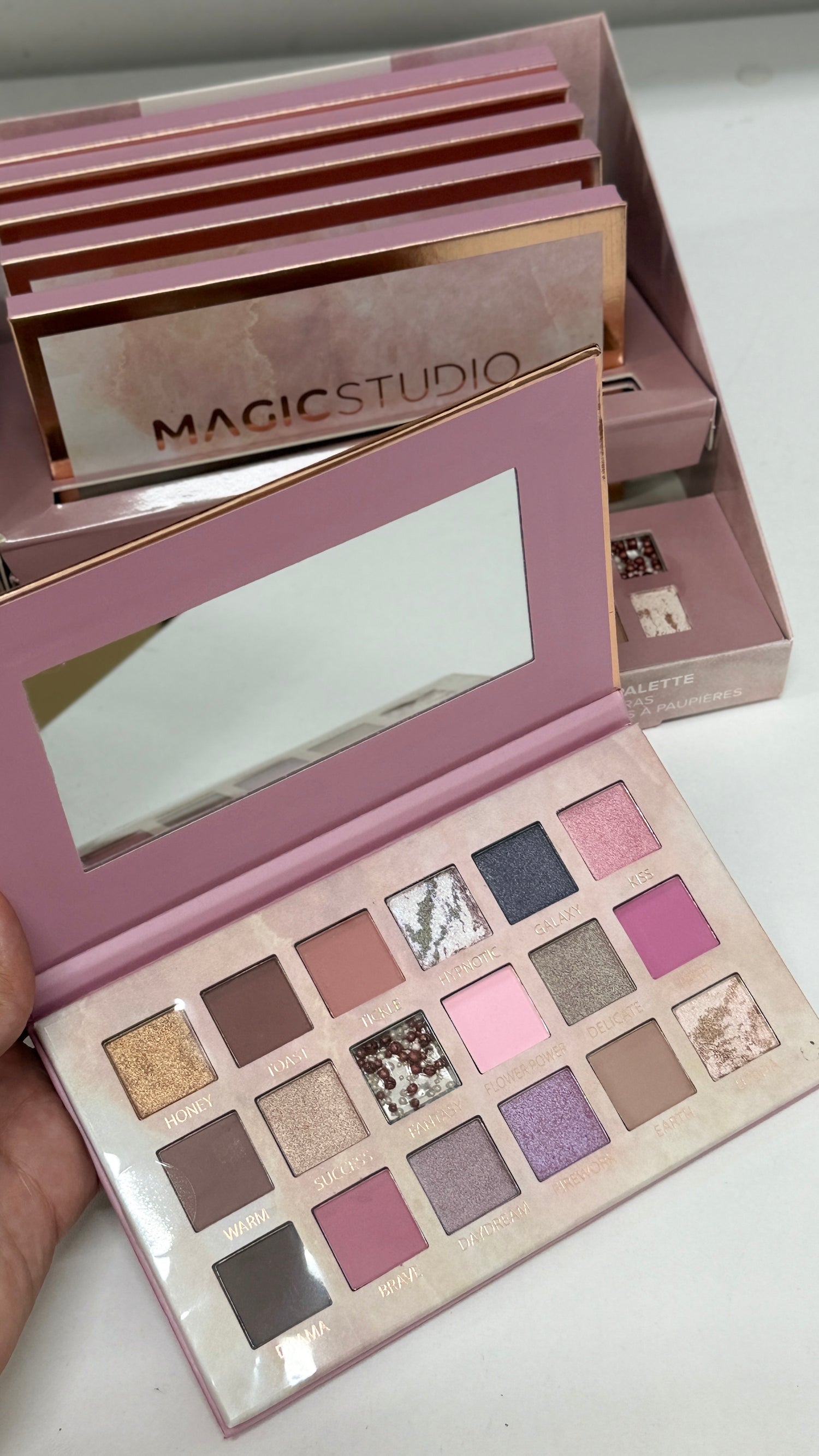 PALETA 18 SOMBRAS ROSE QUARTZ MAGIC STUDIO